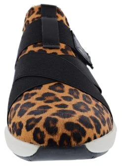 Clarks Women's Un Rio Strap Hook & Loop Slip On Sneakers With Arch Support -Shoes City Shop 0754701 03