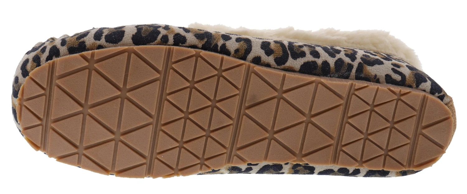 Clarks Women's Indoor Outdoor Moccasin Slippers Dolly Clarks Women's Indoor Outdoor Moccasin Slippers Dolly -Shoes City Shop 0757501 05 scaled